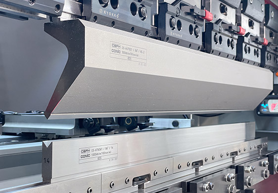 コニックの特殊金型製作