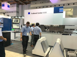 トルンプ社製パネルベンダー TruBend Center